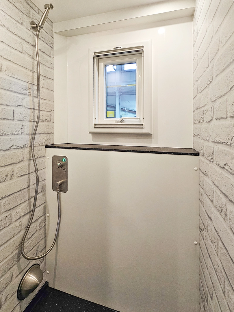 Bad, separate Dusche
